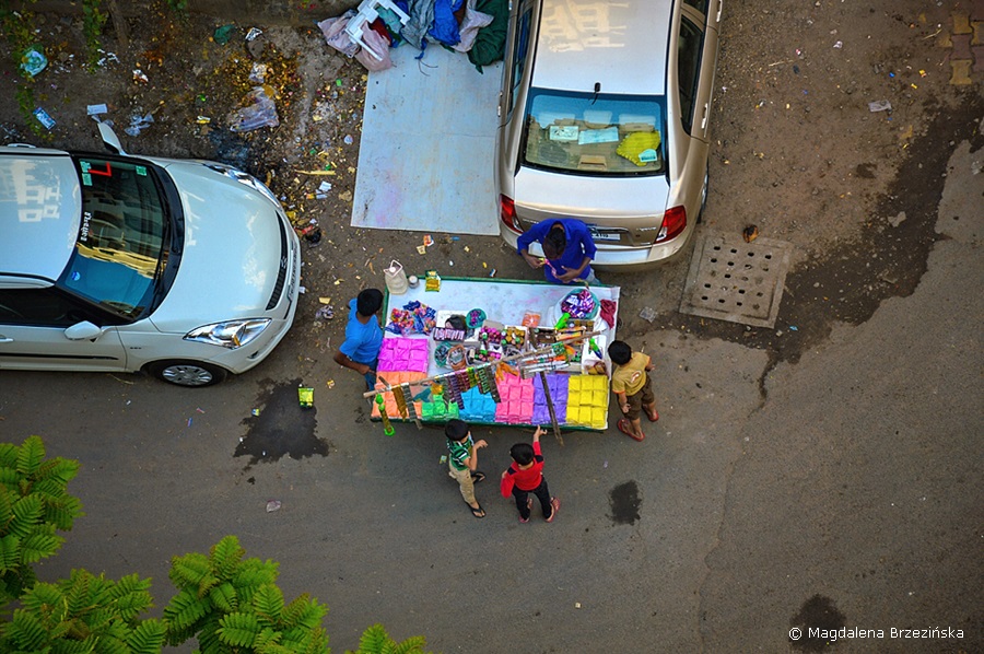 Gulal, Holi, 6 marca 2015 r., Ahmedabad, Indie © Magdalena Brzezińska 