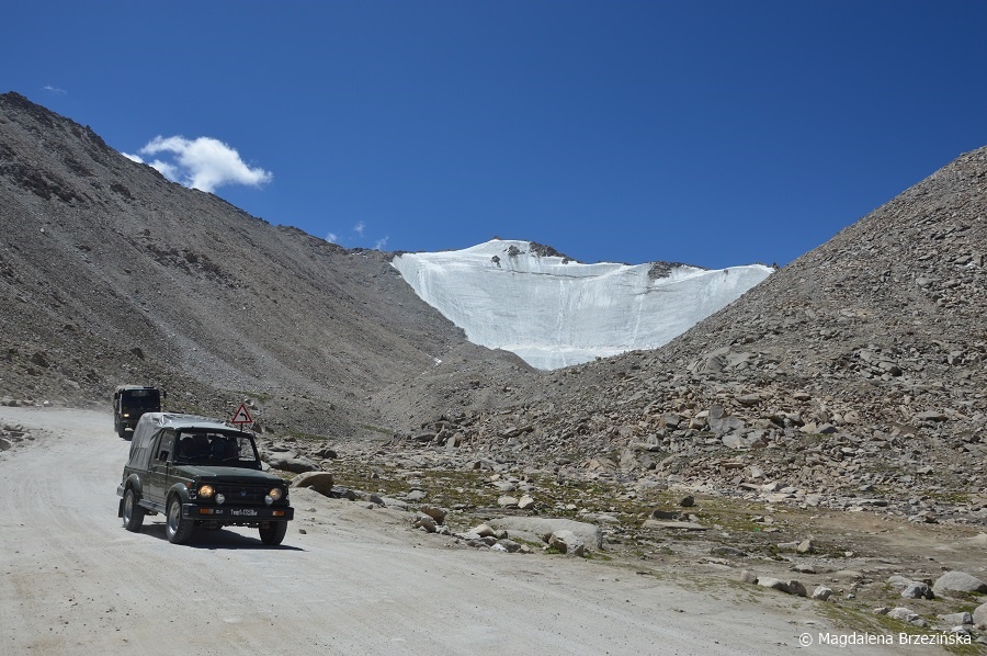 fot. W drodze do Pangong Tso © Magdalena Brzezińska, Ladakh, Indie 2016