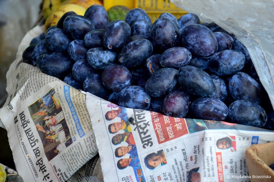 fot. Śliwki niczym z Polski. Lakkar Bazar, Shimla © Magdalena Brzezińska, Indie 2016